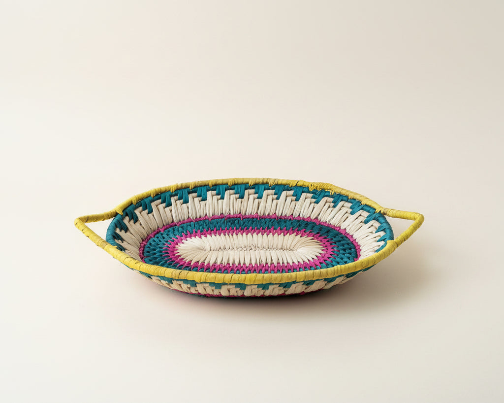 Multicolored Triangle Edge Basket