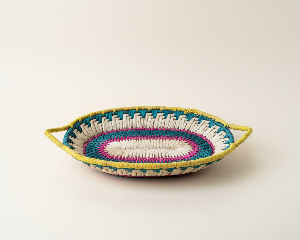 Multicolored Triangle Edge Basket